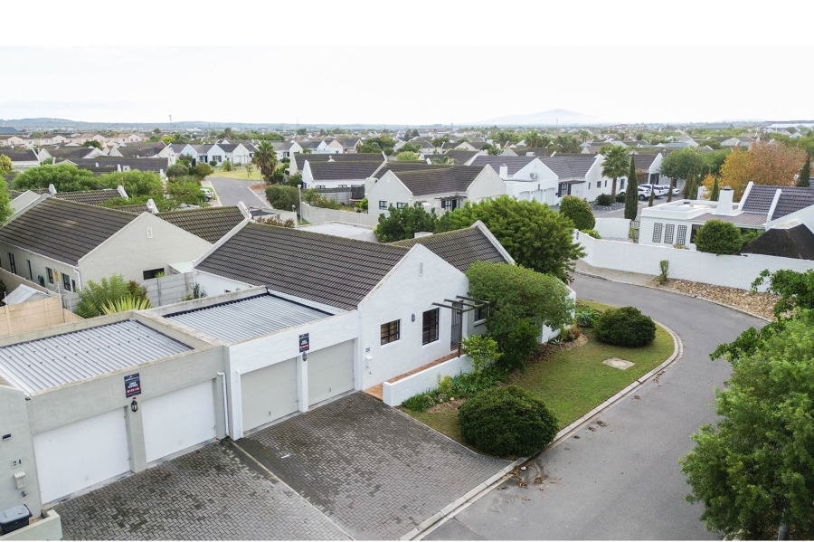 3 Bedroom Property for Sale in Sunningdale Western Cape
